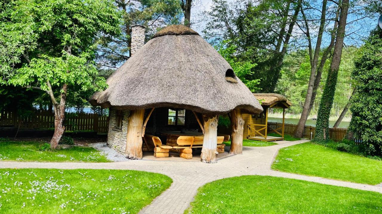 Dom Jeziorna Lodge